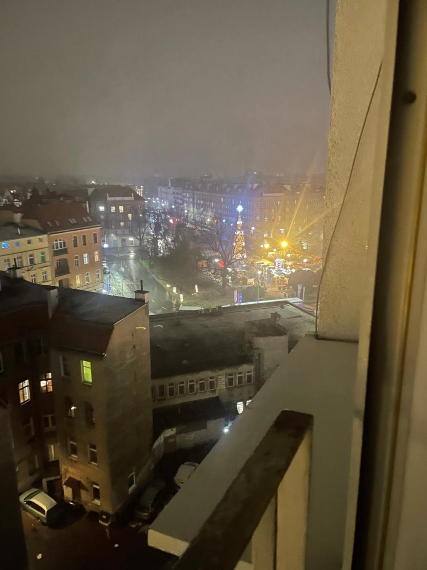 Z Pieknym Widokiem Na Zachodni Apartment